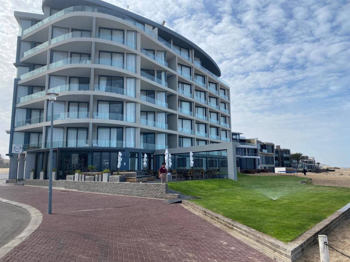 Apartment 32, Bay View Suites Langstrand エクステリア 写真
