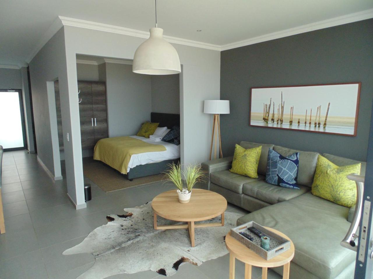 Apartment 32, Bay View Suites Langstrand エクステリア 写真