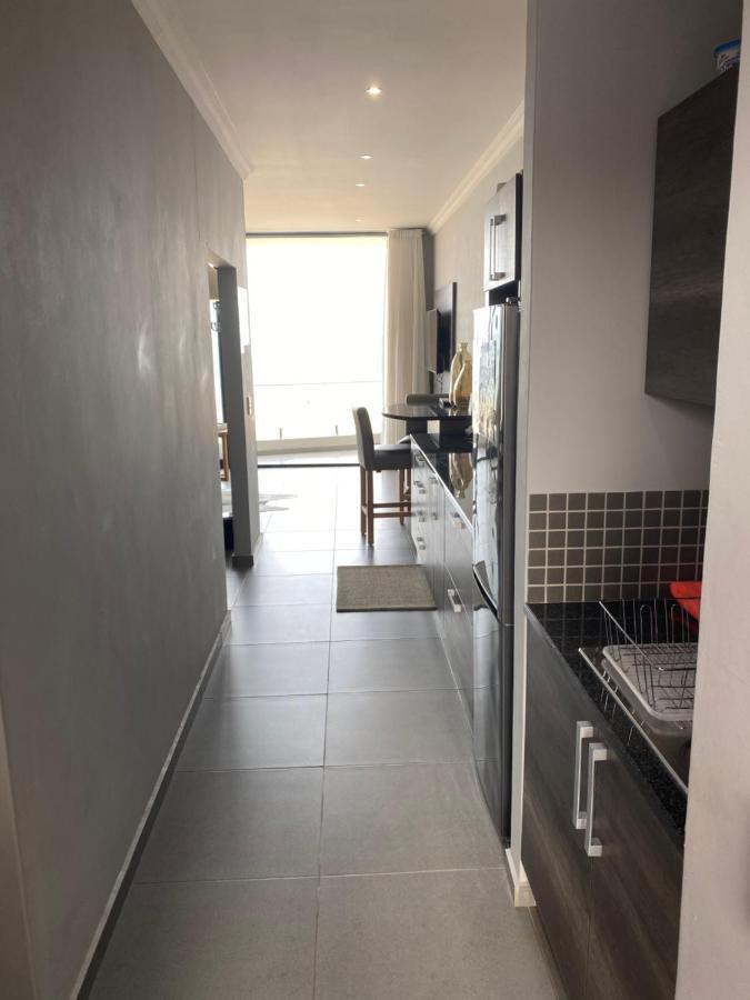 Apartment 32, Bay View Suites Langstrand エクステリア 写真